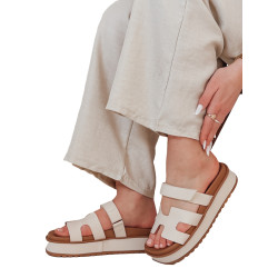 Moteriškos rusvos spalvos šlepetės Flip Moteriškos rusvos spalvos šlepetės Flip