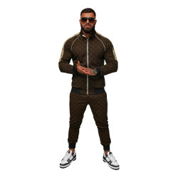 Vyriškas rudas sportinio kostiumo komplektas Design Vyriškas rudas sportinio kostiumo komplektas Design