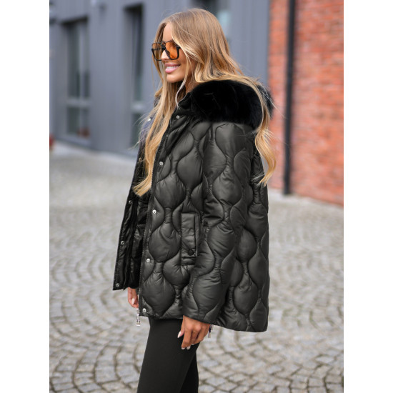 Moteriška juodos spalvos striukė su juodu kailiuku Mona Striukės