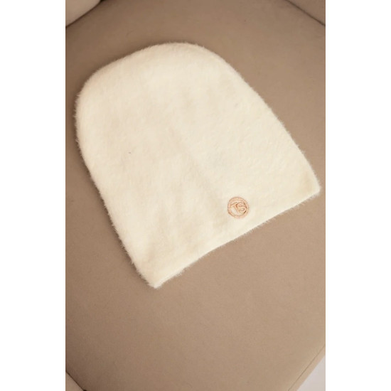 Moteriška baltos spalvos kepurė Ronda Piršinės, šalikai, kepurės ir kt.