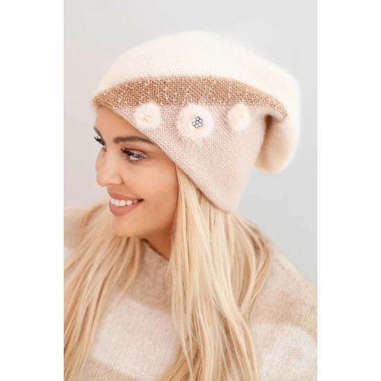 Moteriška baltos spalvos kepurė Rose Piršinės, šalikai, kepurės ir kt.