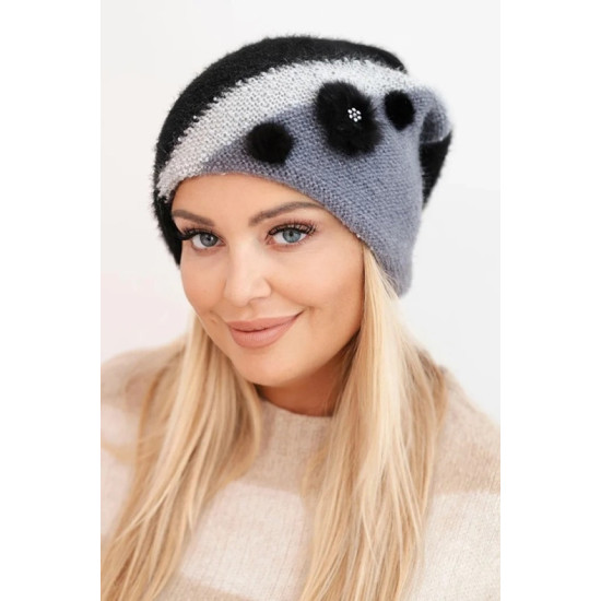 Moteriška juodos spalvos kepurė Rose Piršinės, šalikai, kepurės ir kt.