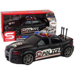 Juodas sportinis policijos automobilis