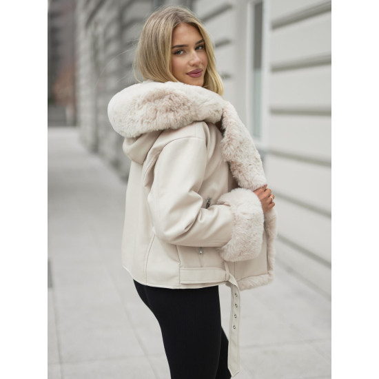 Moteriška balta striukė su kailiu Nikol JS/61M8506/290 - Moterims Moteriška balta striukė su kailiu Nikol Moteriškos striukės