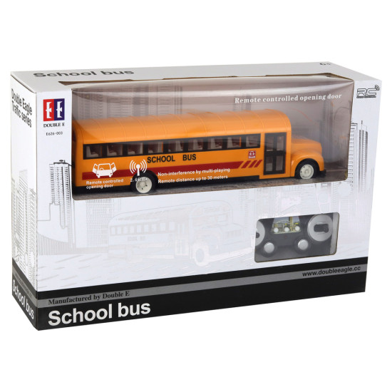 Geltonas nuotoliniu būdu valdomas R/C mokyklinis autobusas su atidaromomis durimis Radijo bangomis valdomi žaislai