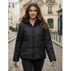 Juodos spalvos moteriška striukė Alin