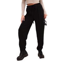 Moteriškos juodos spalvos kelnės Ador