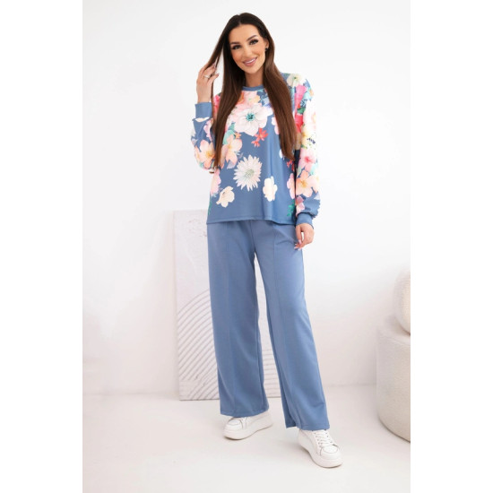 Niebieski komplet damski z szerokimi spodniami Kwiaty