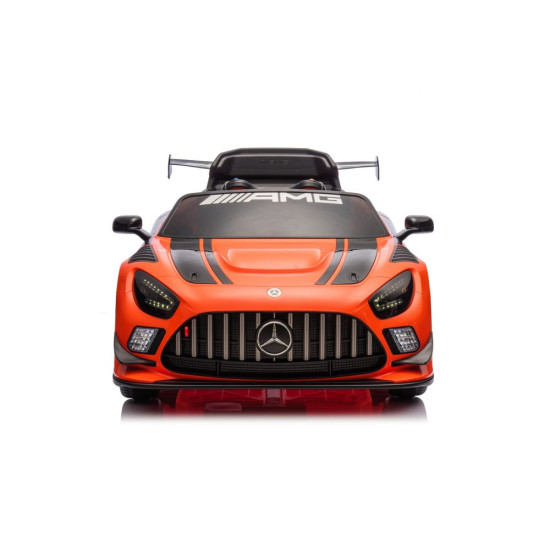 Oranžinis elektrinis automobilis Mercedes AMG GT3 Automobiliai