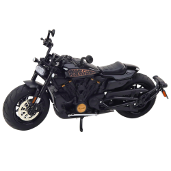 Chopper juodas metalinis motociklas