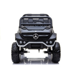 Juodas Mercedes 4x4 akumuliatorinis automobilis