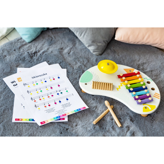 Stalas su muzikos instrumentais: cimbolai +18 m Muzikos instrumentai ECOTOYS