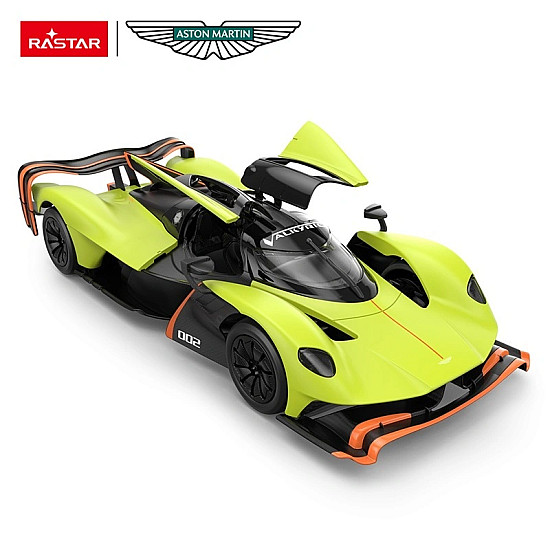 Nuotoliniu būdu valdomas žalias automobilis Aston Martin Valkyrie AMR PRO