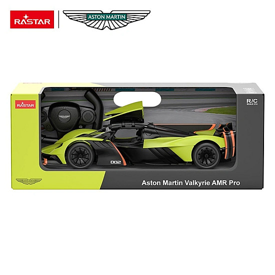 Nuotoliniu būdu valdomas žalias automobilis Aston Martin Valkyrie AMR PRO