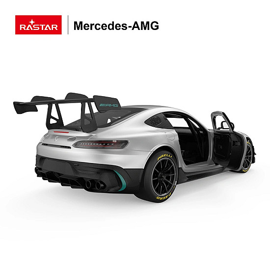 Nuotoliniu būdu valdomas pilkas automobilis Mercedes AMG GT2