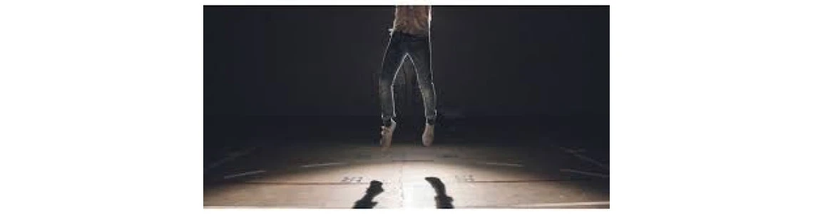 KAIP EFEKTYVIAI PAŠALINTI DĖMES IŠ DRABUŽIŲ?