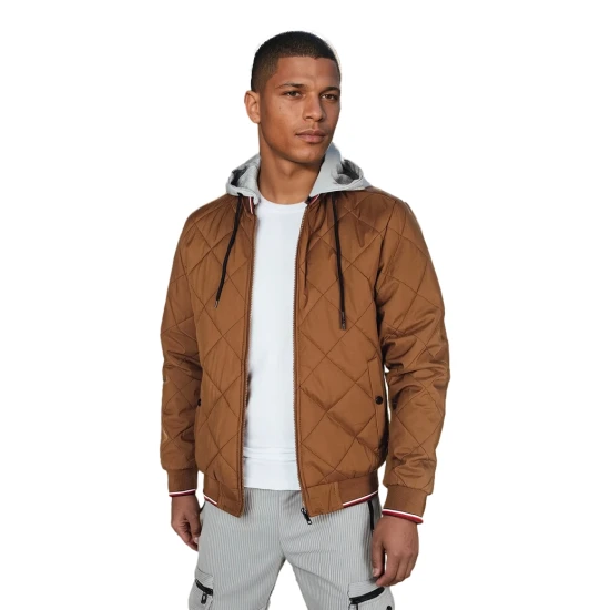 Vyriška rudos spalvos striukė su gobtuvu Stefun Vyriškos Striukės ir Paltai