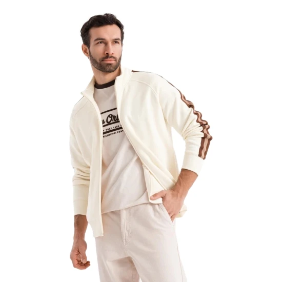 Vyriškas rusvos spalvos megztinis aukštu kaklu Olin V3 OM-SSZP-0219