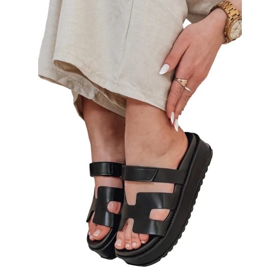 Moteriškos juodos spalvos šlepetės Flip ZY0867