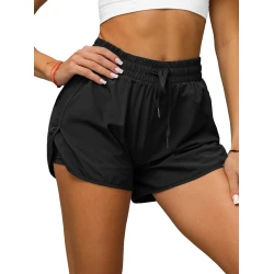 Moteriški sportiniai juodi šortai Boni