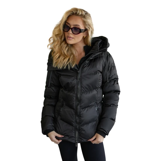 Moteriška dygsniuota juodos spalvos striukė Emilin Moteriškos striukės