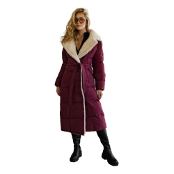 Moteriškas dygsniuotas bordo spalvos striukė Charlot