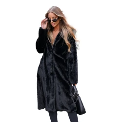 Moteriška ilga juoda žieminė striukė iš dirbtinio kailio Vesta