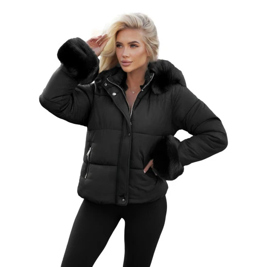 Moteriška žieminė juodos spalvos striukė su kailiuku Evin Moteriškos striukės