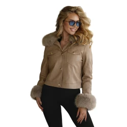 Moteriška rusva odinė striukė su kailiuku Portal