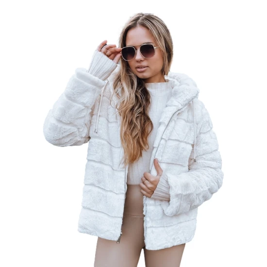 Moteriškas rusvas kailinis švarkas Santa