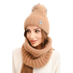 Moteriška šviesiai rudos spalvos kepurė ir šalikas Nora