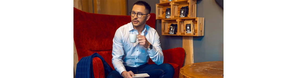 VYRIŠKŲ MARŠKINIŲ DYDŽIAI – KAIP JUOS TEISINGAI PASIRINKTI?