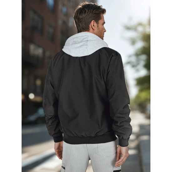 Vyriška juodos spalvos  bomber stiliaus striukė Edmin TX5021