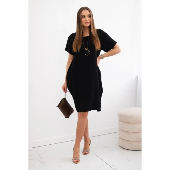 Juodos spalvos suknelė su kišenėmis ir pakabuku Deli 28770