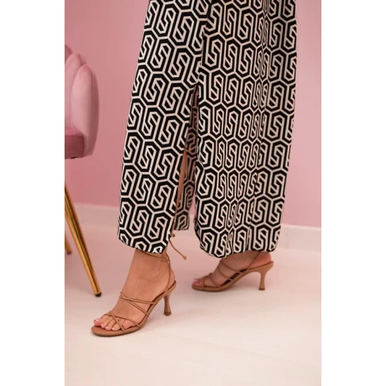 Moteriška juoda suknelė su petnešėlėmis Zebra 32705