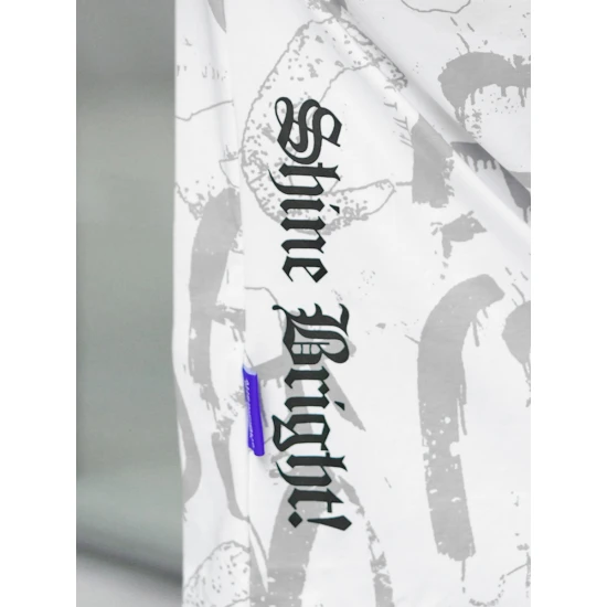 Vyriški baltos spalvos laisvo kirpimo marškinėliai Shine Bright