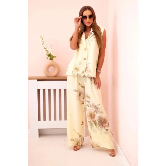 Moteriškas geltonas komplektas Flowers Moteriški komplektai