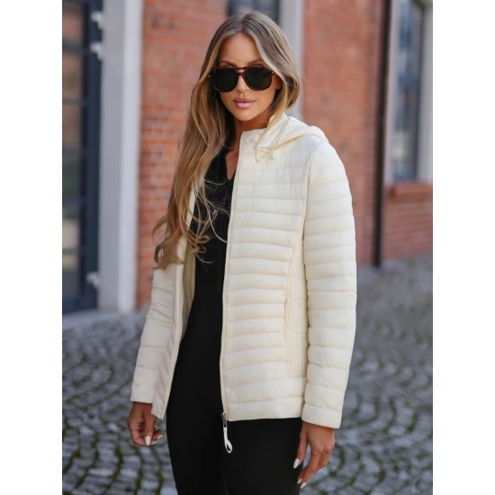 Moteriška baltos spalvos striukė Marsi Striukės