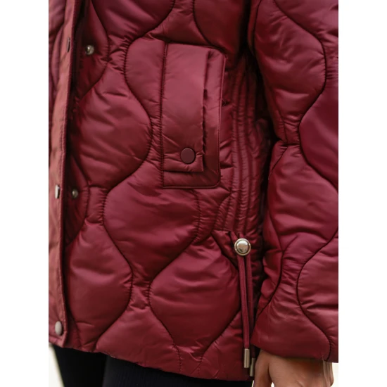 Moteriška bordo spalvos striukė Mona