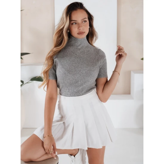 Moteriškas pilkas megztinis Moteriški megztiniai