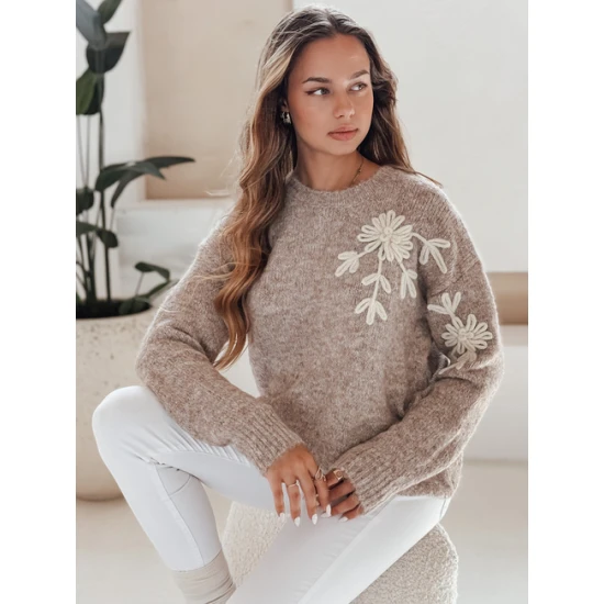 Moteriškas tamsiai rusvas megztinis Daga Džemperiai