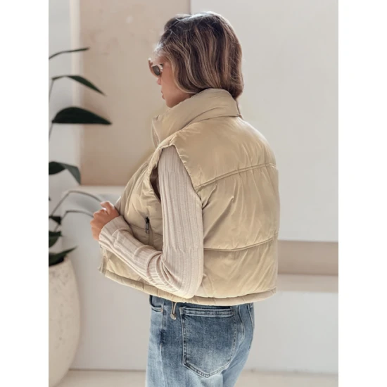 Moteriška rusvos spalvos liemenė Veta Moteriškos liemenės