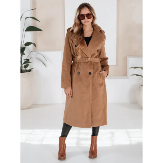 Moteriškas šviesiai rudas žieminis paltas Gino Moteriškos striukės