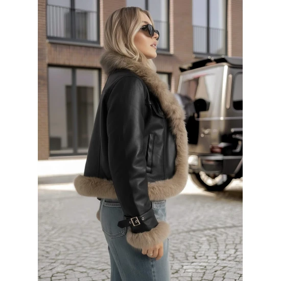 Moteriška juoda odinė striukė su kailiu Bali Moteriškos striukės