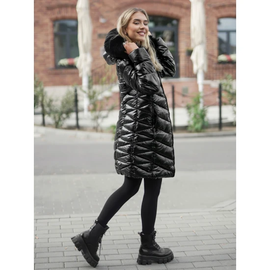 Juodos spalvos žieminė moteriška striukė Marisa JS/16M9100/392Z