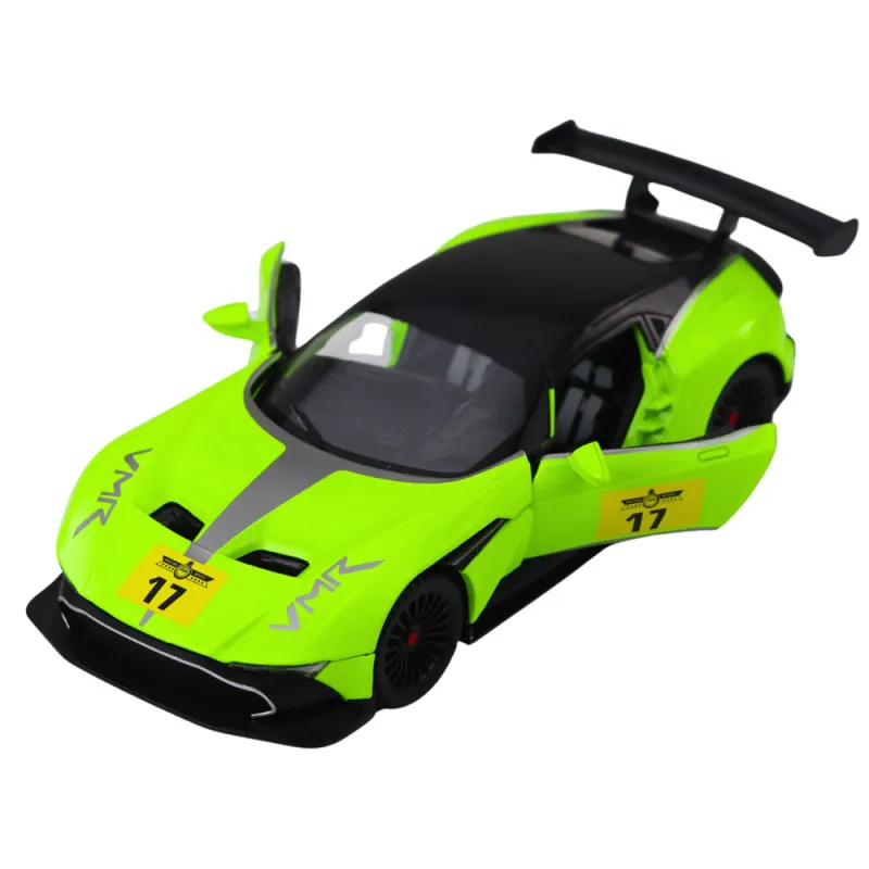 Roheline avanevate ustega sportauto Sportautod