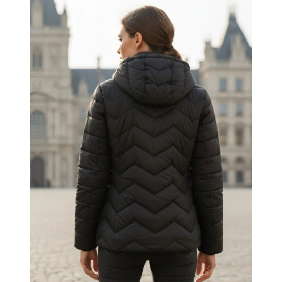 Juoda dygsniuota striukė Amel Moteriškos striukės