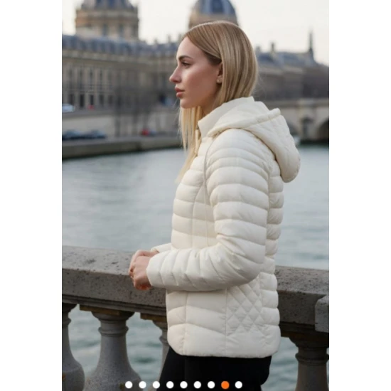 Moteriška balta striukė Kaja Moteriškos striukės