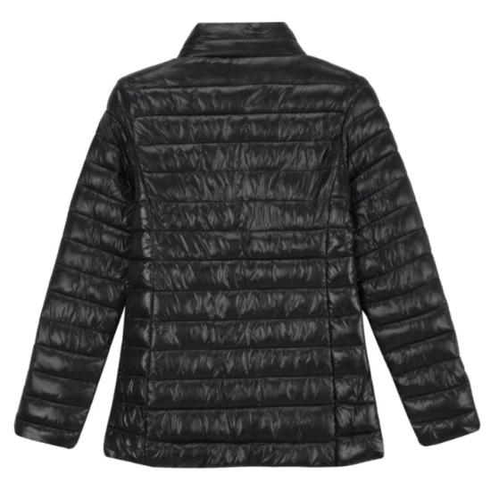 Moteriška juodos spalvos striukė Tina Moteriškos striukės