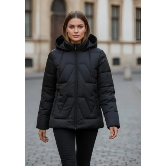 Juodos spalvos moteriška striukė Mija Moteriškos striukės